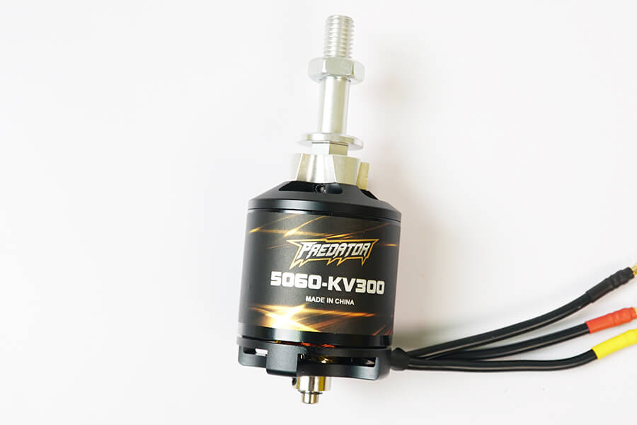 5060-KV300 motor for RC models, featuring Predator branding and color-coded wires.